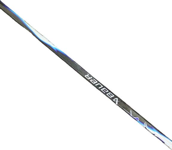 Single-Senior Bauer Vapor FlyLite RH 77 Flex P28 Hockey Stick (New)