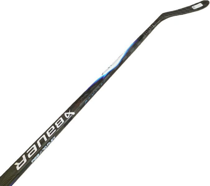Single-Senior Bauer Vapor FlyLite RH 70 Flex P28 Hockey Stick (New)