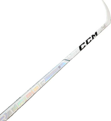 Single-Senior CCM RibCor Trigger 9 Pro RH 75 Flex P28 WHITE Hockey Stick (New)