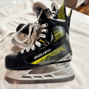 2024 Bauer Bauer Vapor X4 Hockey Skates Regular Width 12 (Used)