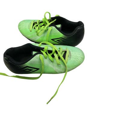Used Umbro Soccer Cleats Green Youth 12.0 11859-S000026506