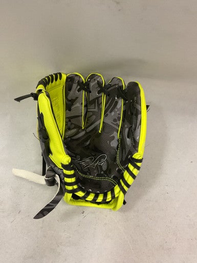 Used ORTIZ 34 BB/SB Glove RH Throw Yellow 9" 11859-S000020342