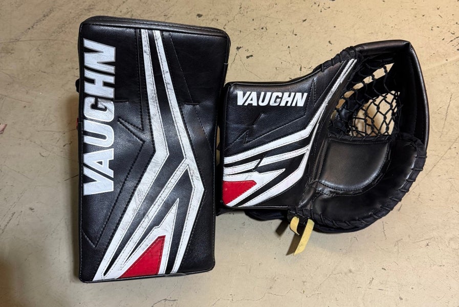 Vaughn SLR4 Pro Carbon Regular goalie glove blocker set black red  (Used)