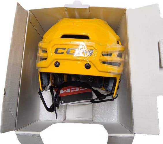Small CCM Tacks 920 Helmet (New)