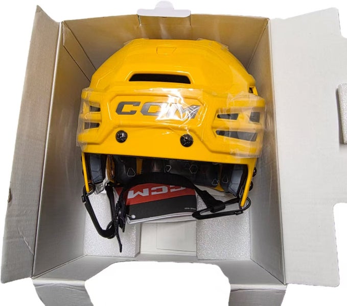 Small CCM Tacks 920 Helmet (New)