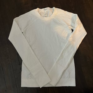 White Small Women's Lululemon Shirt (Used)