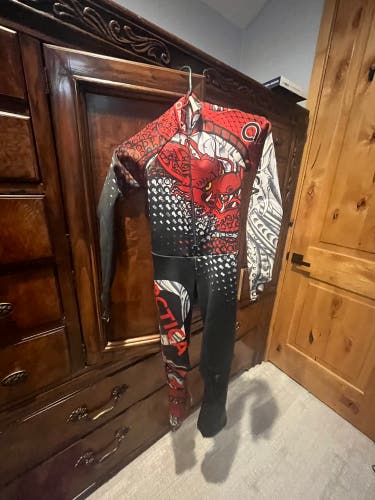 Arctica Youth Medium Ski Race Suit – Excellent Condition – Red/Black Dragon Design