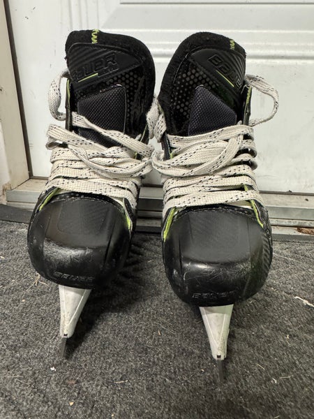 2024 Bauer Elite Hockey Goalie Skates Size 5.5 (Used)