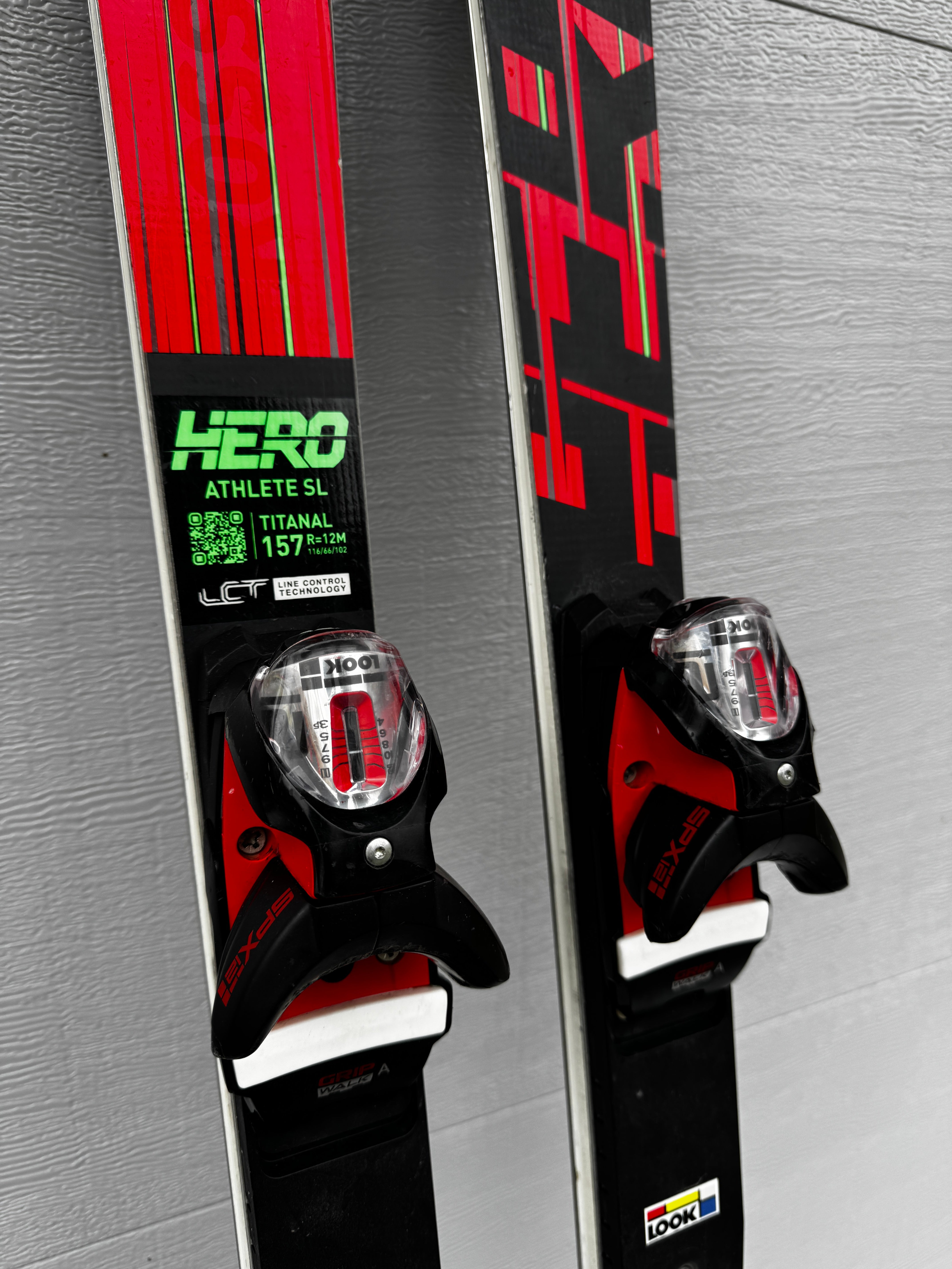 157 cm Rossignol Hero Athlete FIS SL Skis w/SPX -12 bindings