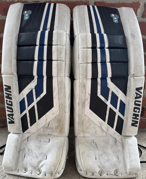 White 26" Junior Vaughn Velocity VE8 Goalie Leg Pads (Used)