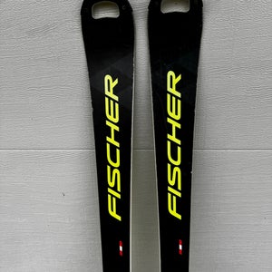 158 Fischer RC4 World Cup SL Skis w/ Z17 bindings