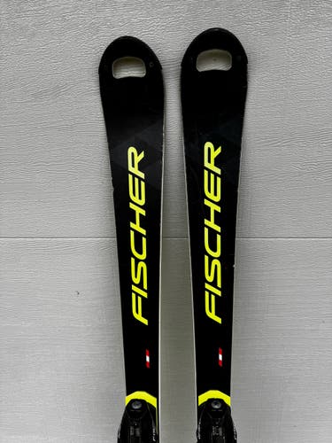 158 Fischer RC4 World Cup SL Skis w/ Z17 bindings
