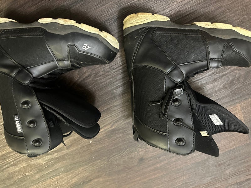 Size M 14.0 (W 15.0) Snowboard Boots (Used)