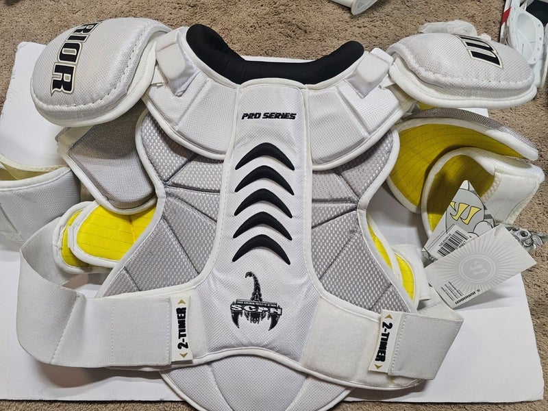 Pittsburgh Penguins WARRIOR Pro Series Stock BRAND NEW Shoulder Pads Medium