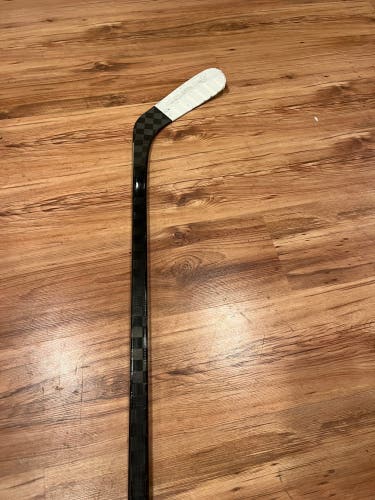 Intermediate All Black Right Handed Hockey Stick P90TM (New)