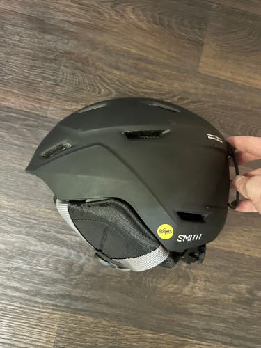 XL Smith Helmet (Used)