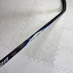 Single-Senior Bauer Vapor FlyLite RH 77 Flex P28 Hockey Stick (New)