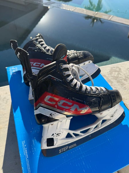CCM JetSpeed FT6 Pro Hockey Skates Regular Width 6.5 Intermediate W/ extra pair of blade techs