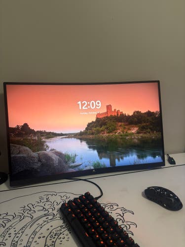 (Used) Z edge 300 hz monitor, 1080p, 1ms response time