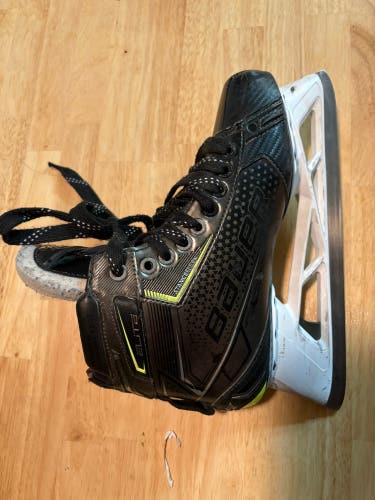 2021 Bauer Elite Hockey Goalie Skates Regular Width 8 (Used)