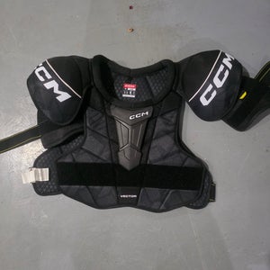 XL Senior CCM Vector Shoulder Pads (Used)