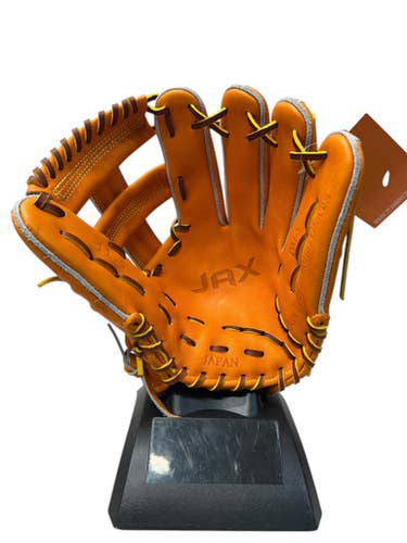 Used DM-5 BB/SB Glove RH Throw Orange 11 1/2" 11835-S000200109