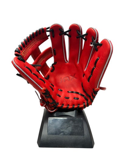 Used DM-5 BB/SB Glove RH Throw Red 11 1/2" 11835-S000200111