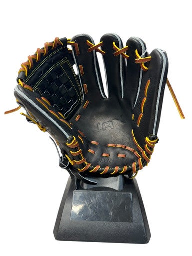 Used DM-5 BB/SB Glove RH Throw Black 11 1/2" 11835-S000200114