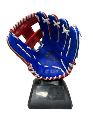 Used Z9-1150 MAESTRO BB/SB Glove RH Throw White/Royal/Red 11 1/2" 11835-S000200117