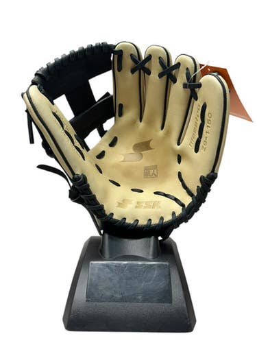 Used Z9-1150 MAESTRO BB/SB Glove RH Throw Black And Tan 11 1/2" 11835-S000200119