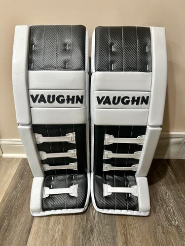 Vaughn V10 Pro Carbon Goalie Leg Pads 33+2