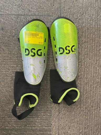Used Dsg Soccer Shin Guards Junior Green MD 11614-S000223862