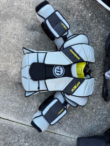 Large Warrior Ritual X3E Goalie Chest Protector (Used)