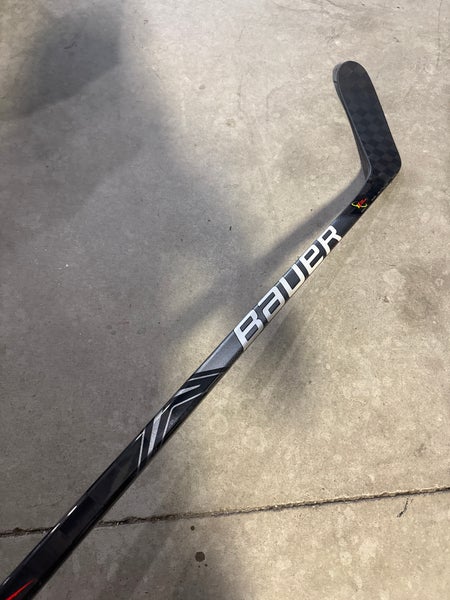 P28M 87 Flex Senior Bauer Vapor Flylite left Hand Hockey Stick Pro Stock New