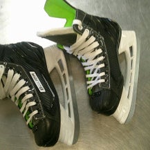 Used Bauer XLS Junior Hockey Skate Junior 05 11868-S000066358