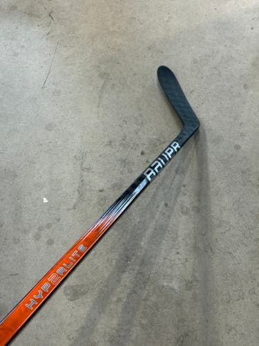 77 Flex P28M Senior Bauer Vapor Hyperlite 2 Left Hand Hockey Stick Pro Stock NHL (New)