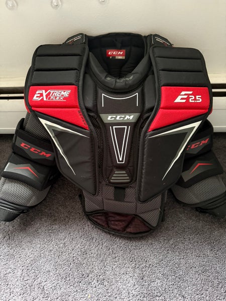 CCM Extreme Flex E2.5 Goalie Chest Protector (Used) | Youth OSFA