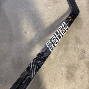 2 Pack P92 87 Flex Senior Bauer Vapor Flylite left Hand Hockey Stick Pro Stock New