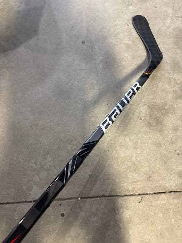 P92 87 Flex Senior Bauer Vapor Flylite left Hand Hockey Stick Pro Stock New