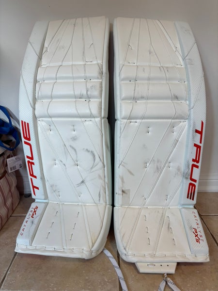 34" 2025 True px5 Goalie Leg Pads Pro Stock (Used)