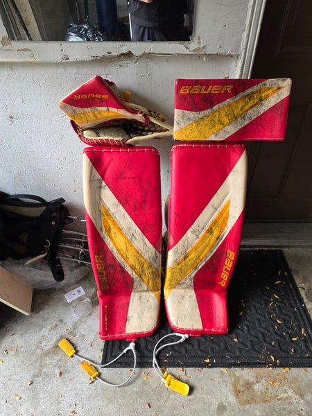 2024 34" Bauer Hyperlite 2 Regular Goalie Full Set (Used)