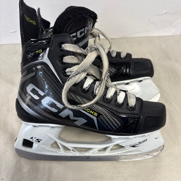 CCM Tacks XF 70 Hockey Skates Regular Width Size 4 (Used)