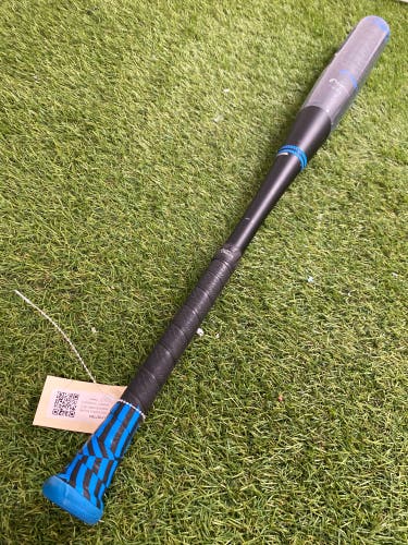 NEW 2023 Easton Encore Hybrid Bat BBCOR Certified (-3) Hybrid 30 oz 33"