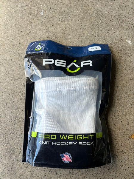 White Youth Small Knit Socks (New)