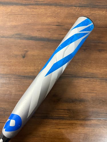 Demarini CF Zen 30/19 (-11) Fastpitch Softball Bat