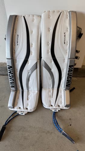 34" Vaughn Ventus LT98 Pro Goalie Leg Pads (New)