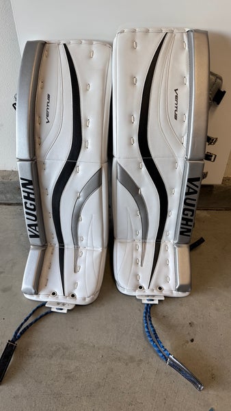 34" Vaughn Ventus LT98 Pro Goalie Leg Pads (New)