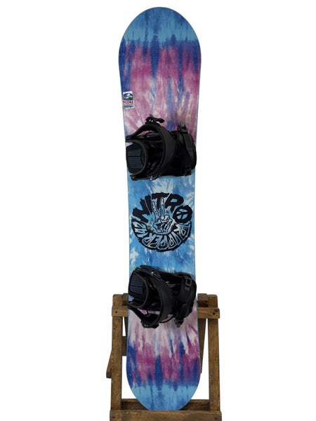 142cm Nitro Ripper Snowboard W/ Flow Nexus Bindings