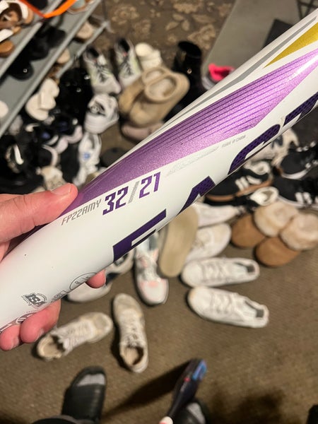 2022 Easton Amethyst Alloy Bat (-11) 21 oz 32" (Used)