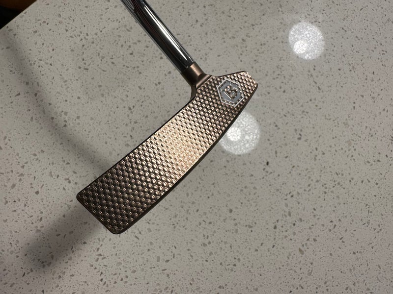 Bettinardi Queen B 6 Blade Right Handed Putter 36" (Used)
